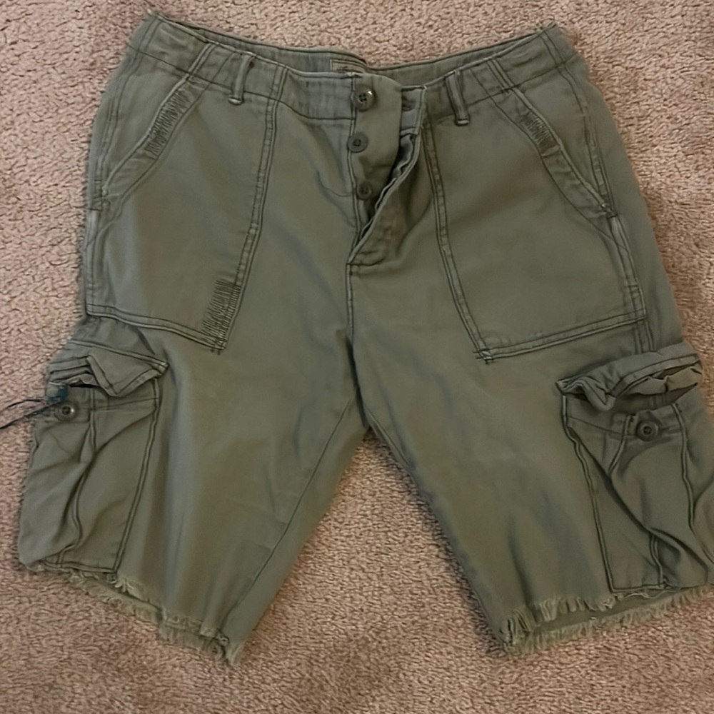 American eagle cargo shorts